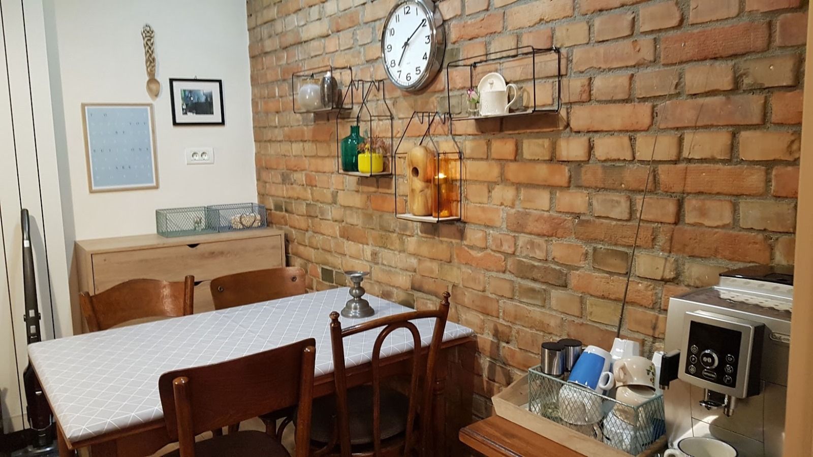 Casă de vis în Giroc – Eleganță clasică, spațiu vast și confortabil - Poză 6