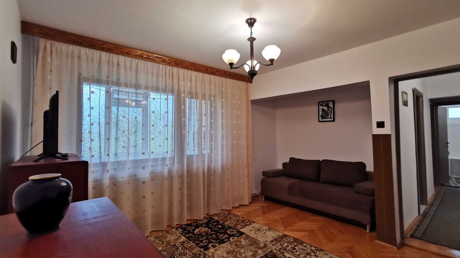 Apartament 3 camere decomandate de inchiriat – complet mobilat si utilat - Poză 1