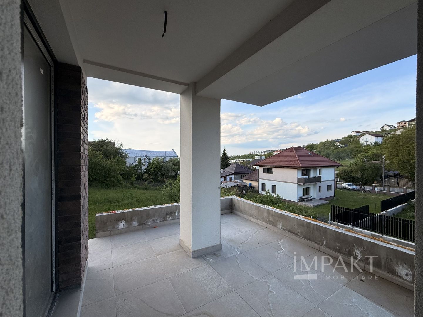 Casa cuplata cu garaj dublu, in Dezmir! - Poză 9