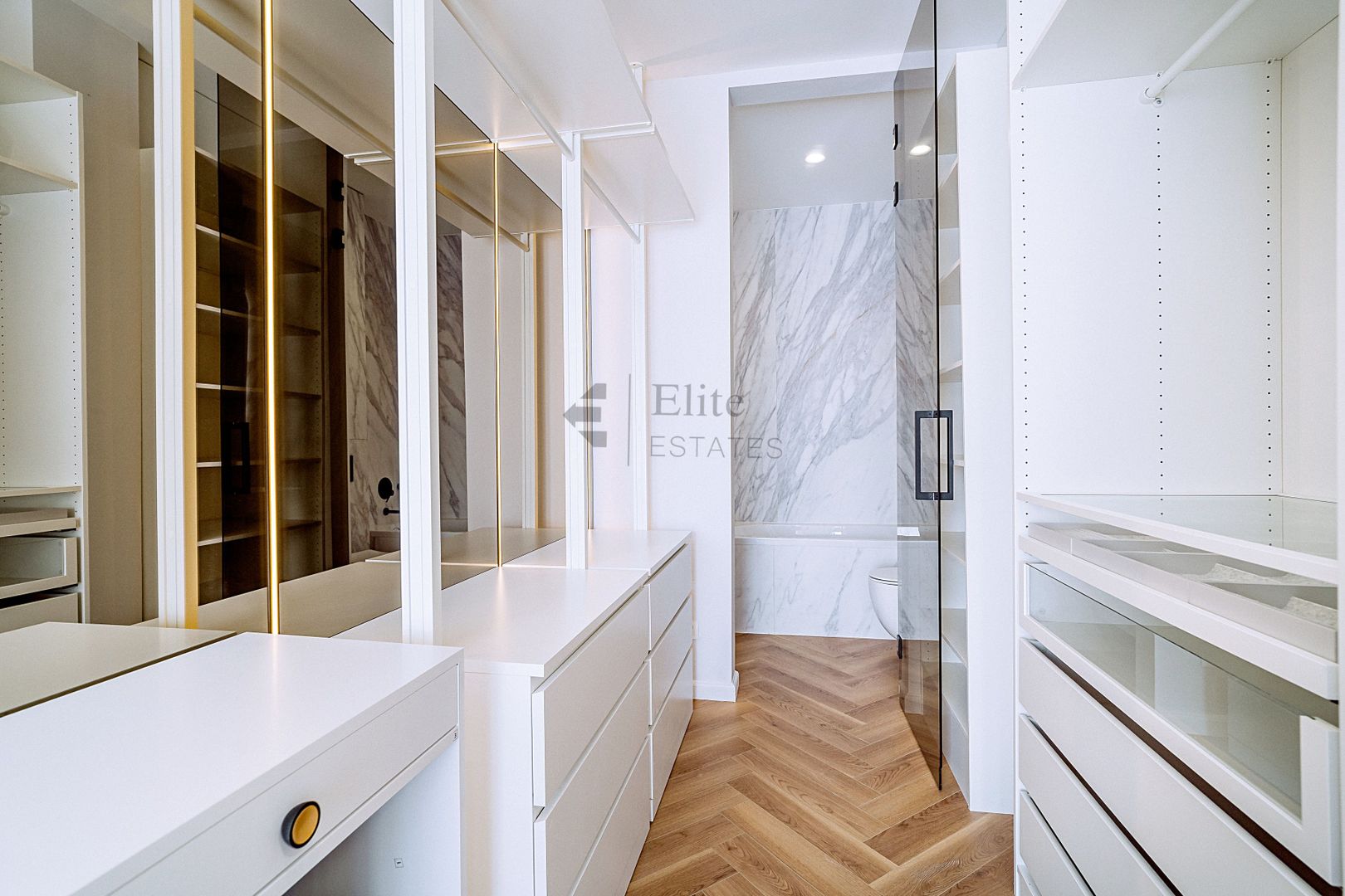 Apartament nou cu 3 camere in bloc "Verde" Zona Centrala - Poză 12