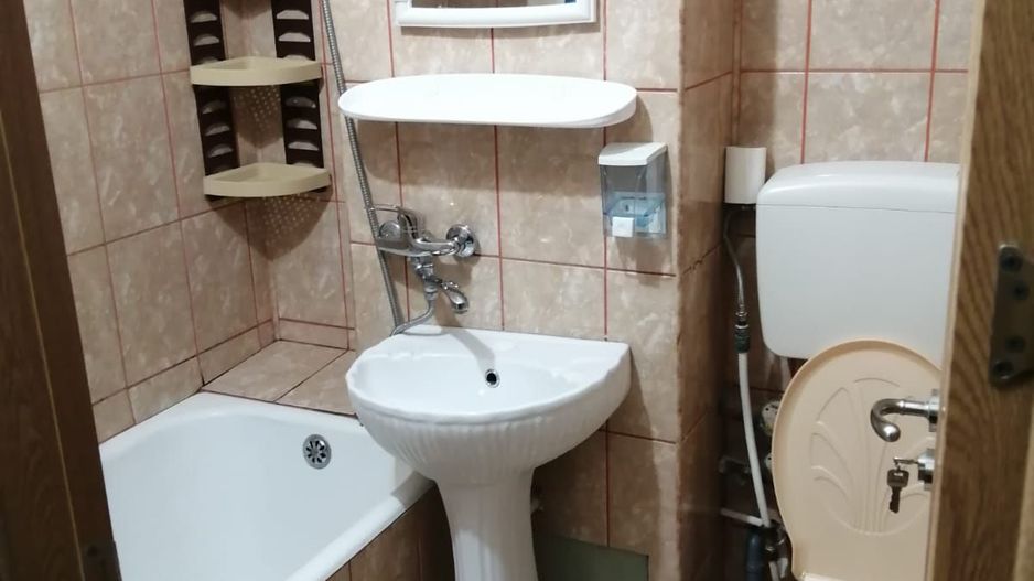 Vanzare garsoniera parter, Gavana zona Piata - Poză 6