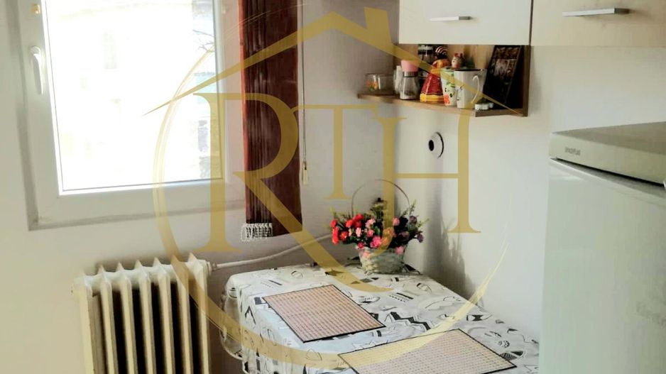 Oferim spre inchiriere apartament cu 1 camera, zona Medicina-Take Ionescu - Poză 4