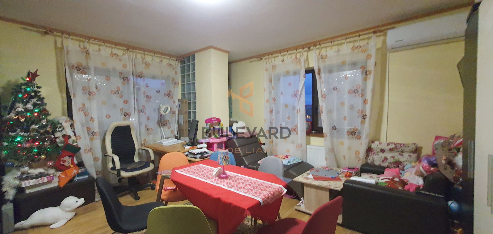 Apartament cu 2 camere decomandate, zona strazii Eroilor! - Poză 3