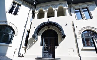 Vila impunatoare - 20 camere - birouri - Romana-Lahovari - Poză 16