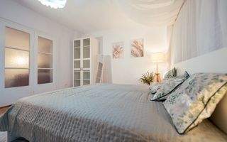 walk 3 minutes to Politehnica Timisoara| 2 camere| centrala| apartament lux - Poză 2