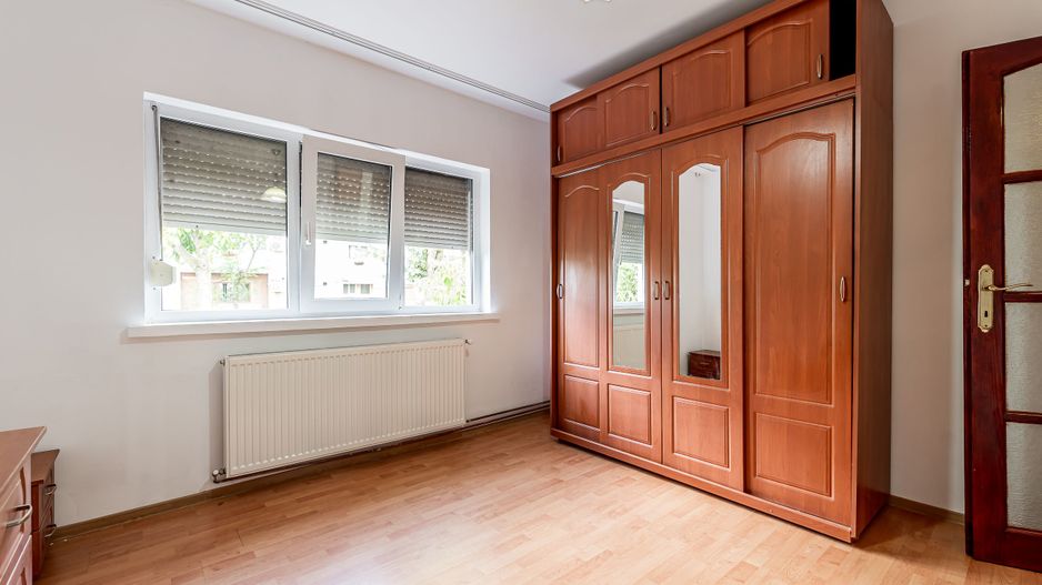 Apartament 4 camere la parter, acces direct din stradă in Micalaca - Poză 6
