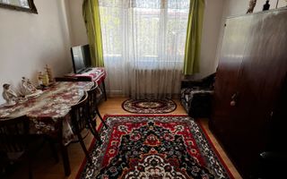 Apartament 2 camere, 43 mp, balcon mare, acoperiș, etaj 4/4 - Poză 3