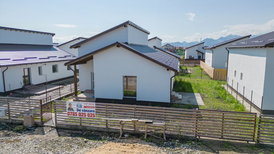 Casa individuala finalizata intabulata Sanpetru zona Primaverii - Poză 12