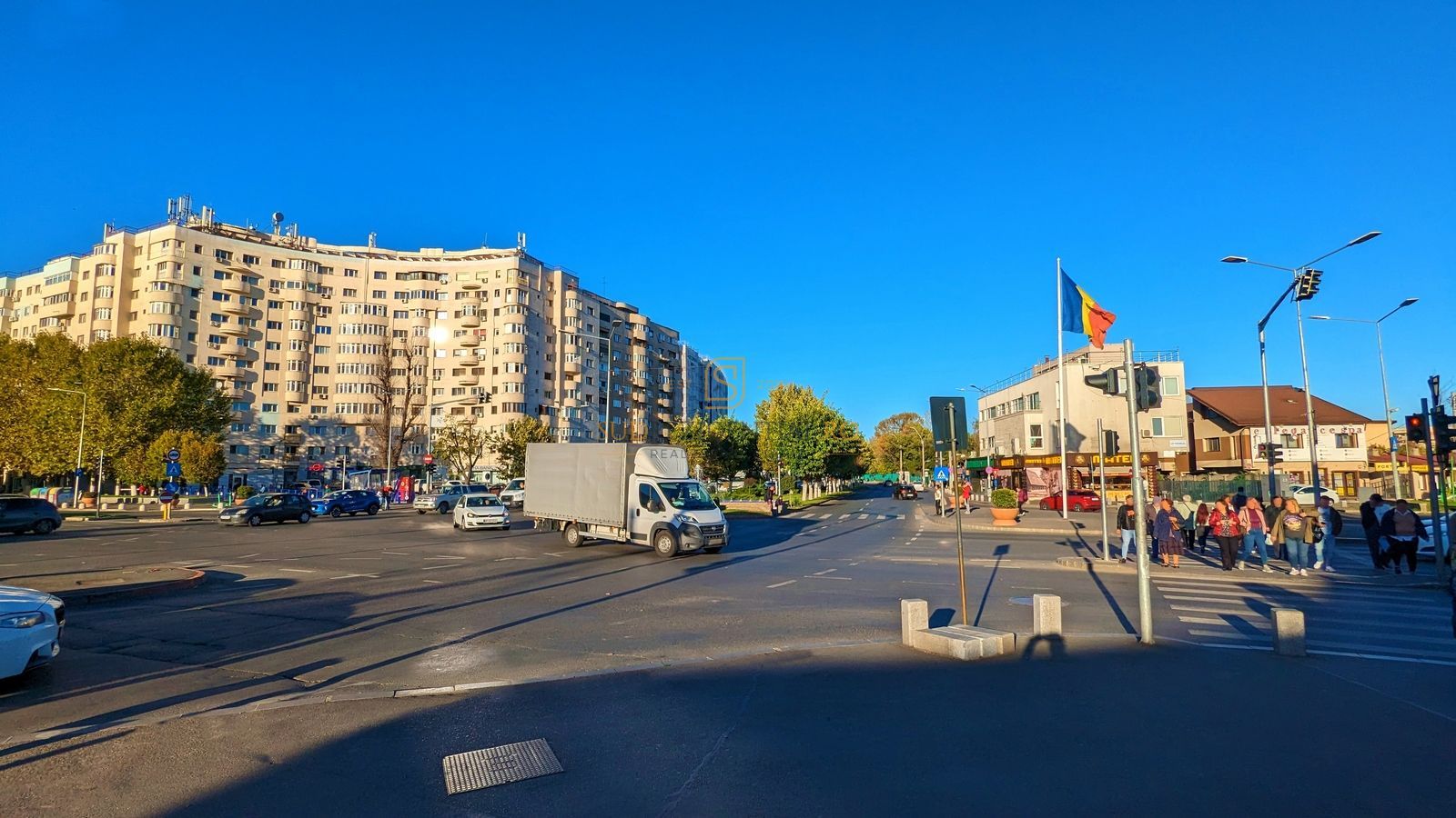 Apartament 3 camere, mobilat si utilat, Metrou Aparatorii Patriei - Poză 11