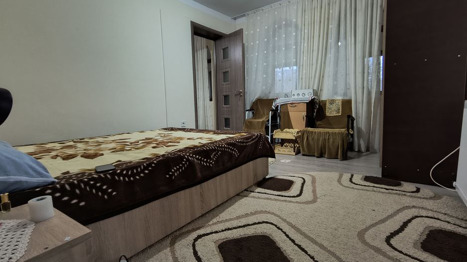 Casa de vânzare în Malu cu Flori- liniște, natura și aer curat! - Poză 12