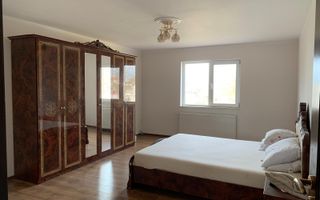 Duplex premium în vatra veche a localității Moșnița Veche - Poză 15