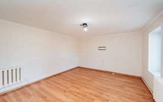 Casă în Vatra - strada centrală Linella - Poză 10