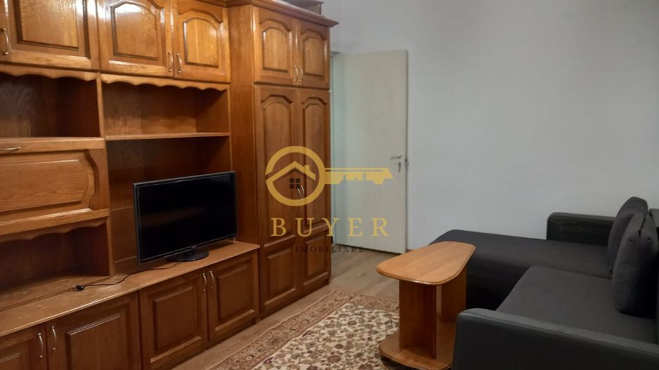 Garsoniera langa spitalul judetean- Etaj intermediar- balcon - Poză 1
