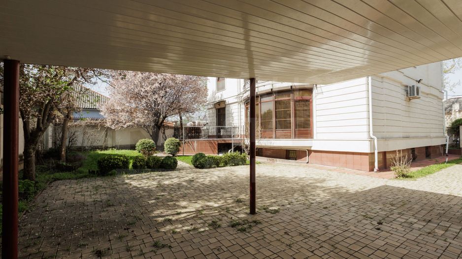 Chirie, casă, 7 camere, str. Galbena, Centru - Poză 23