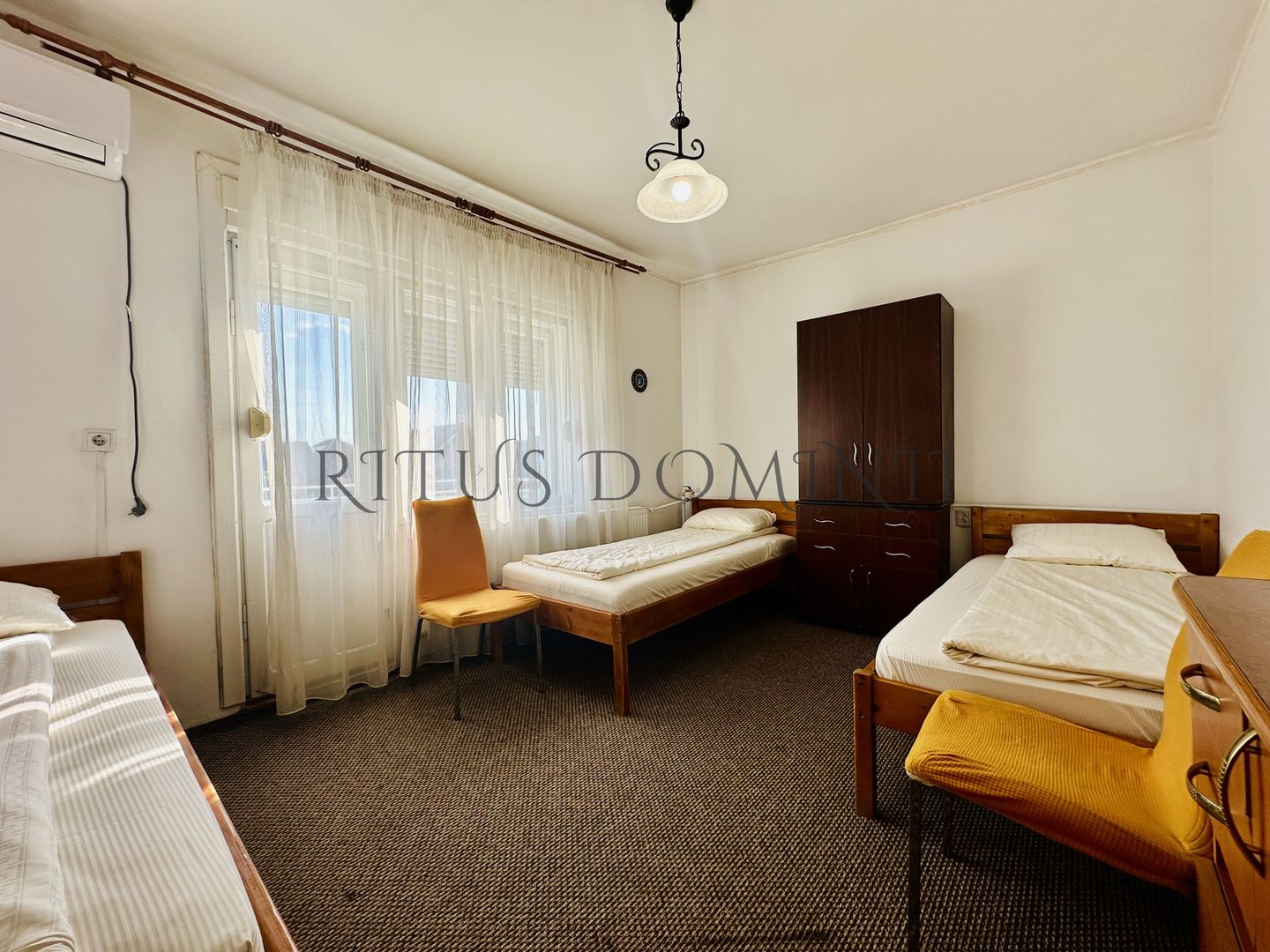 Apartament pentru 17 muncitori la Casa, Nufarul - Poză 4