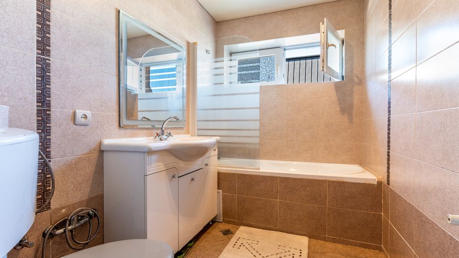 Apartament cu 2 camere, 53MP, Garaj, Boxa, Comision 0% - Poză 11
