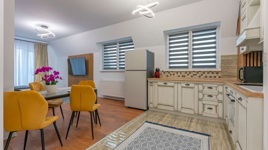 Apartament 2 camere tip penthouse Rasnov | Terasa 50 mp - Poză 15