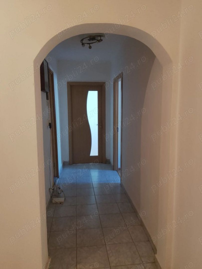 Vand apartament 2 camere zona Gorjului - Poză 3