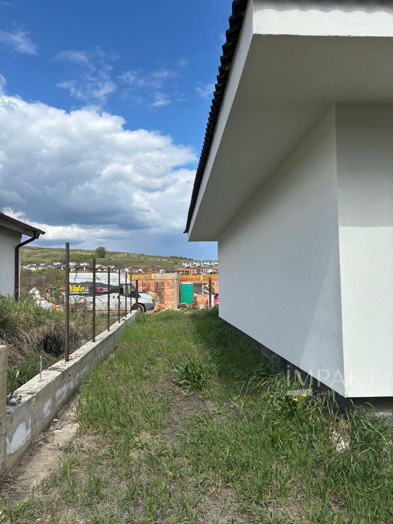 Casa superba pe un singur nivel, situata in Chinteni, zona Profi! - Poză 8