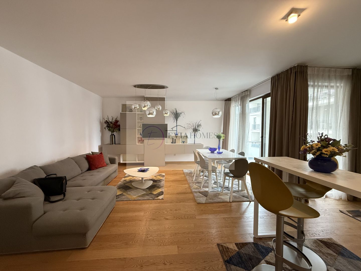 Apartament cu 3 camere / Zona Iulius Mall - Poză 1