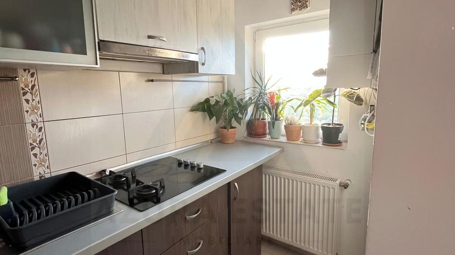 Apartament 3 camere 2 balcoane bucatarie inchisa in zona Strand II - Poză 8