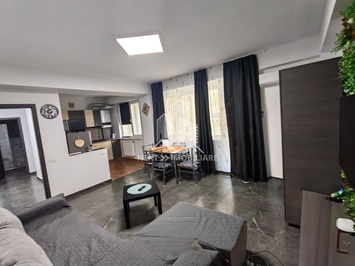 Mamaia Nord | Apartament 2 camere, parcare proprie, D25 - Poză 2
