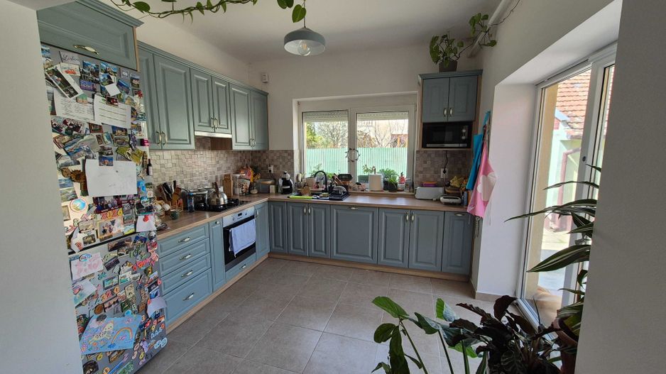 BRASADAS vinde casa familiara cu gradina in zona Titulescu. - Poză 5