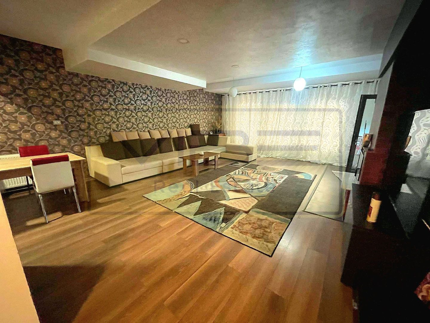 CASA 4 CAMERE- CURTE 1000MP - Ideal de locuit/ after school etc - Poză 13