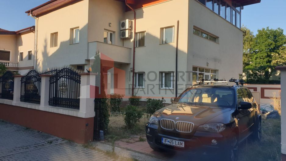 Vila langa British School - Poză 1