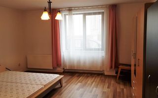 Apartament la casa, 2 camere, 80 mp utili, Centru, zona ANAF - Poză 3