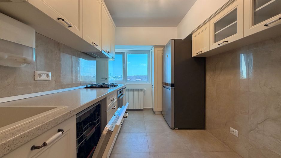 APARTAMENT 4 CAMERE | CENTRALA PROPRIE | RENOVAT COMPLET - Poză 6