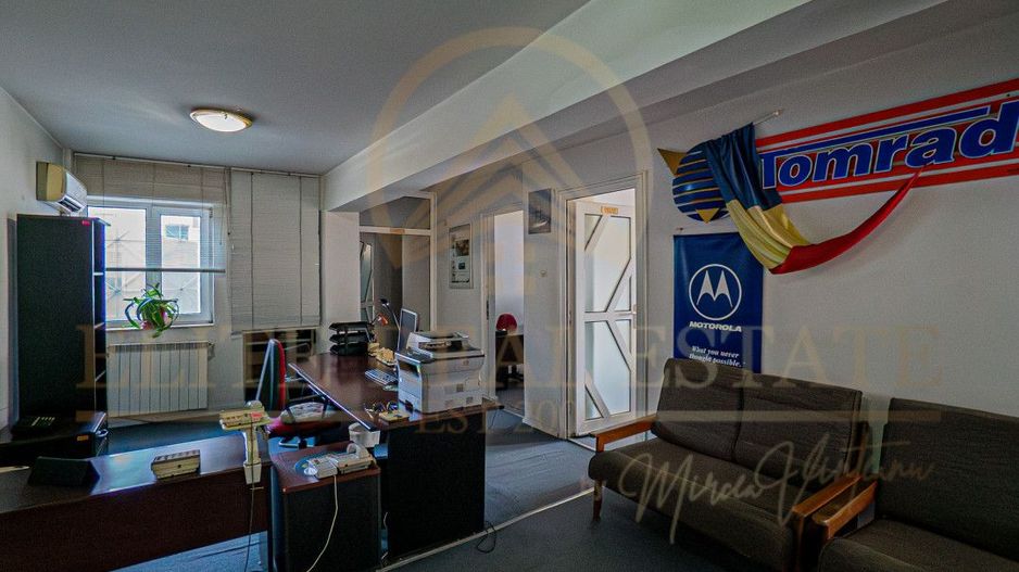 Ultracentral - Apartament cu 7 camere situat la etaj 1 , vedere bilaterală. - Poză 7