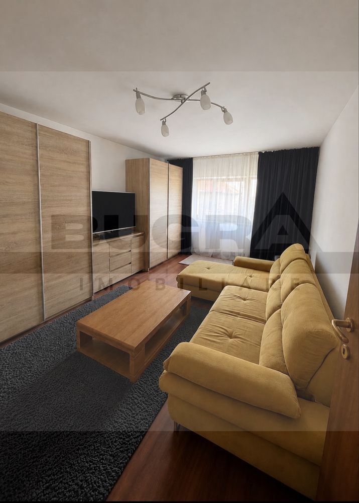 Apartament de 2 camere, 55mp, decomandat, parcare, zona Plopilor - Poză 1