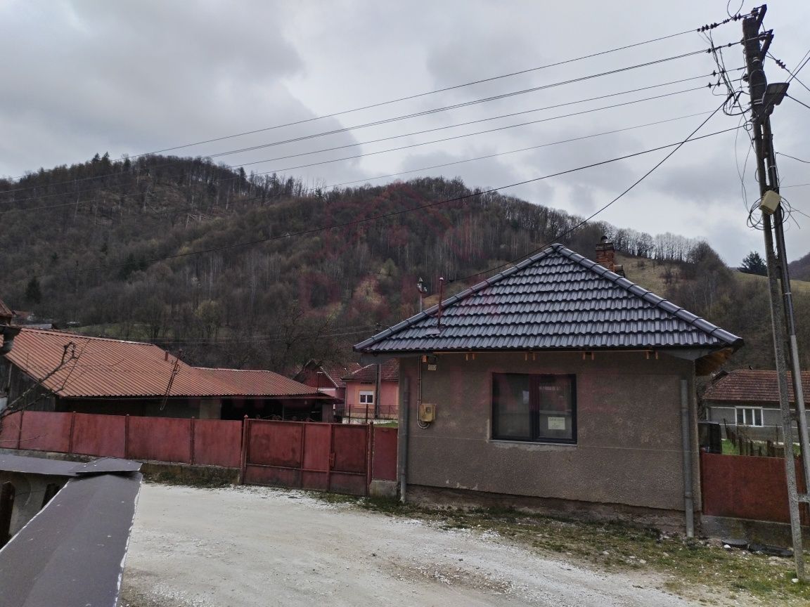 CASĂ DE VÂNZARE ÎN RUSCA MONTANĂ\JUD. CS - Poză 2
