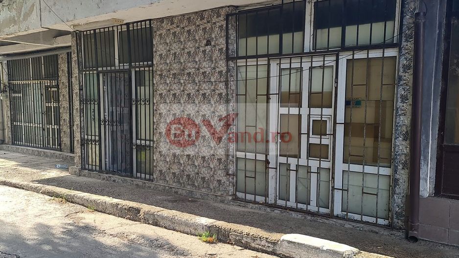 De vanzare spatiu comercial cu 4 camere, Port, 85.000 euro - Poză 8