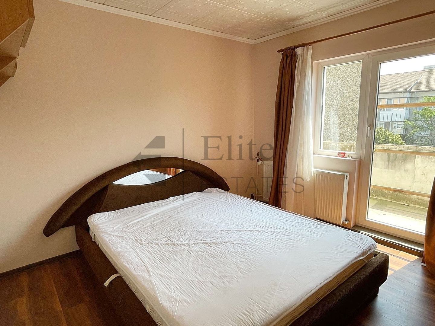 Apartament cu doua camere in zona Bulevardul Decebal - Poză 5