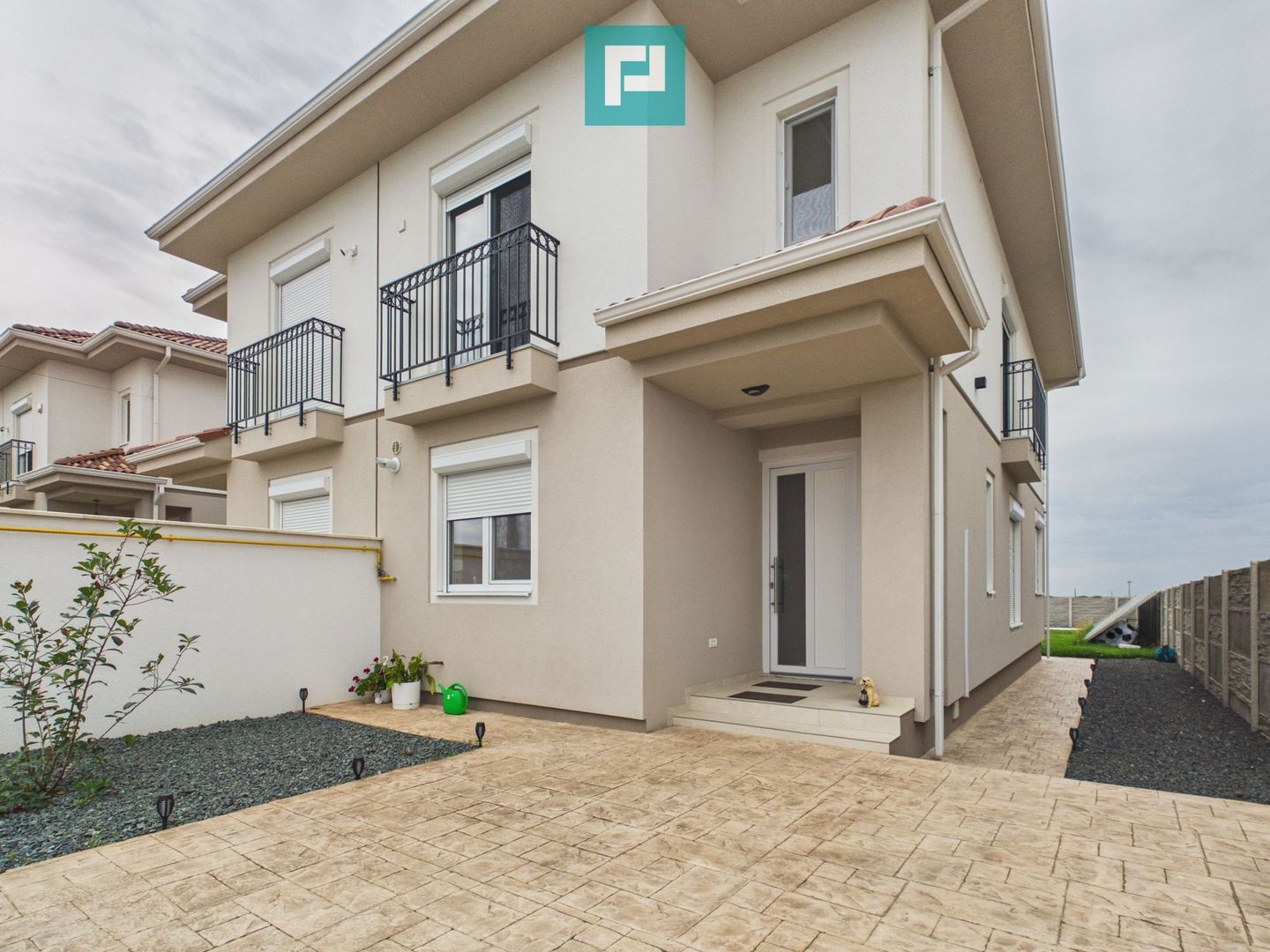 Duplex 4 camere | Premium | Mobilat | Sânandrei - Poză 1