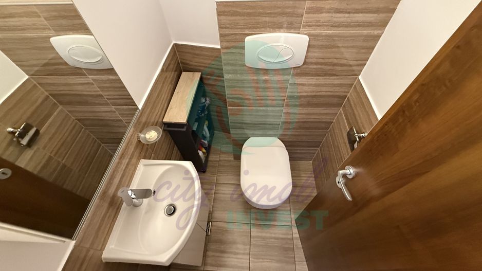 Apartament 3 camere modern – 2015, luminos - Poză 12