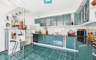 Casa cu potential multiplu in Curtici - Poză 19