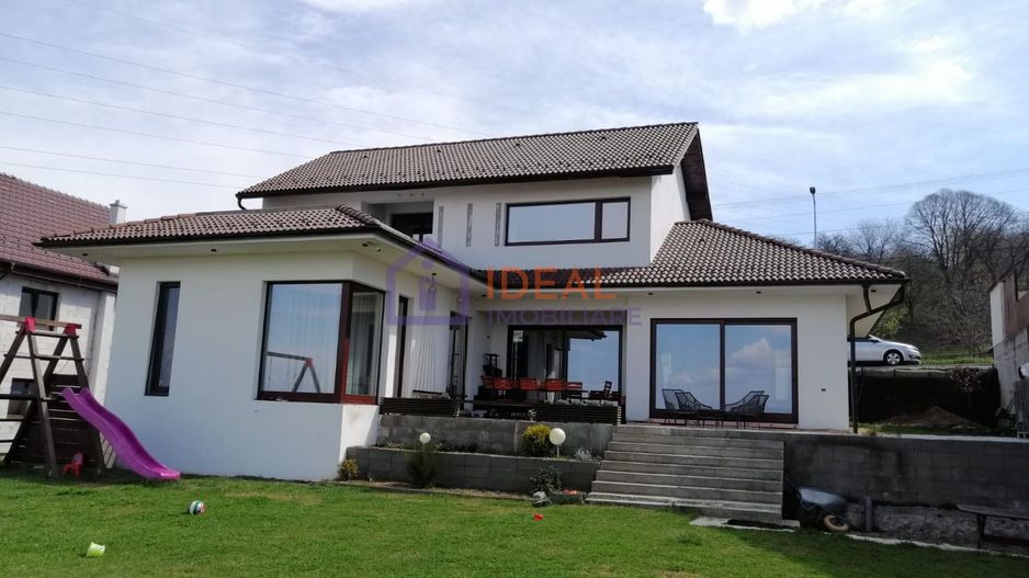 Vila cu 4 camere si teren de 700 mp, in Gusterita - Poză 2