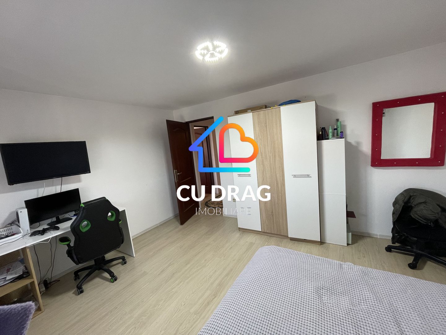 CASĂ SPAȚIOASĂ DE VÂNZARE ȘELIMBĂR - Poză 2