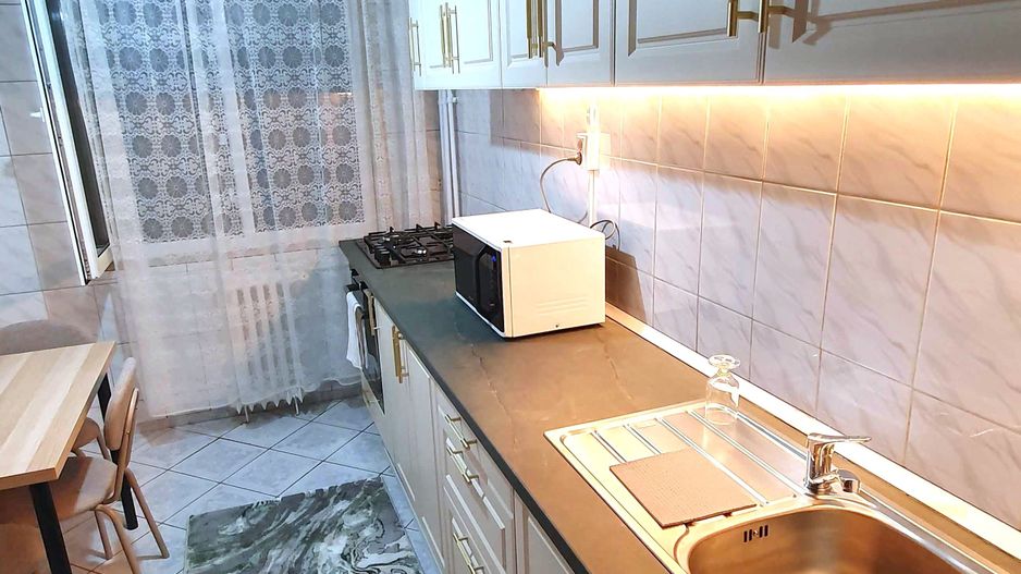 🚇 Închiriez Apartament cu 2 camere, 50 m de metrou 1 Decembrie - Poză 6