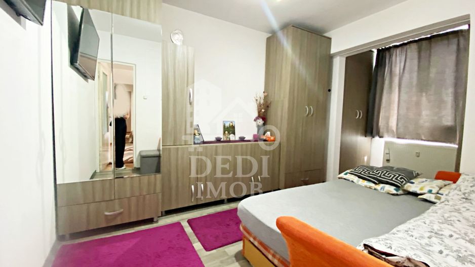 Apartament 3 camere de vânzare in zona Rogerius, Oradea - Poză 4