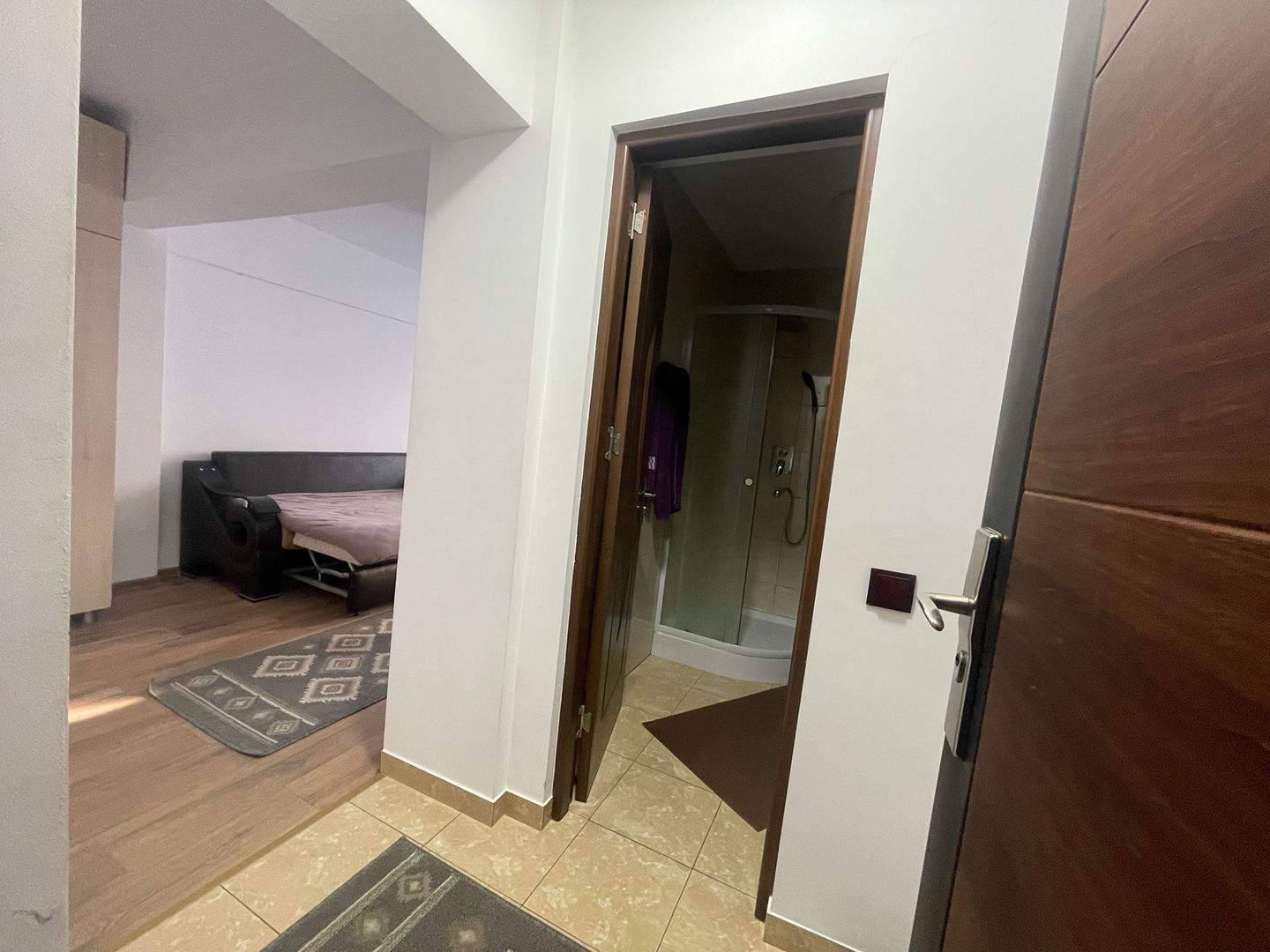 GARSONIERA CENTRALA | MOBILATA | VEDERE SPRE ORAS | RADAUTI - Poză 8