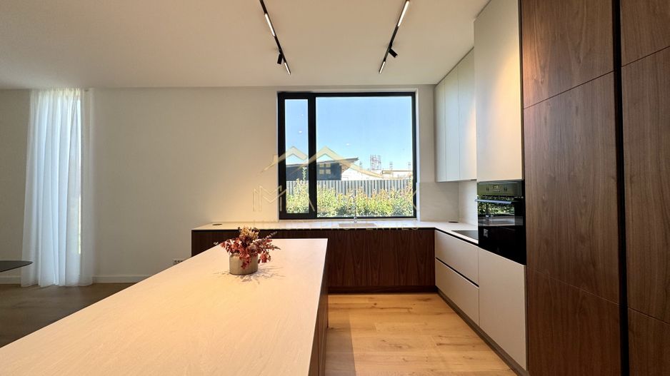 Vila Exclusivista in Mijlocul Naturii *959mp teren*/ 420mpc / Balotesti - Poză 7