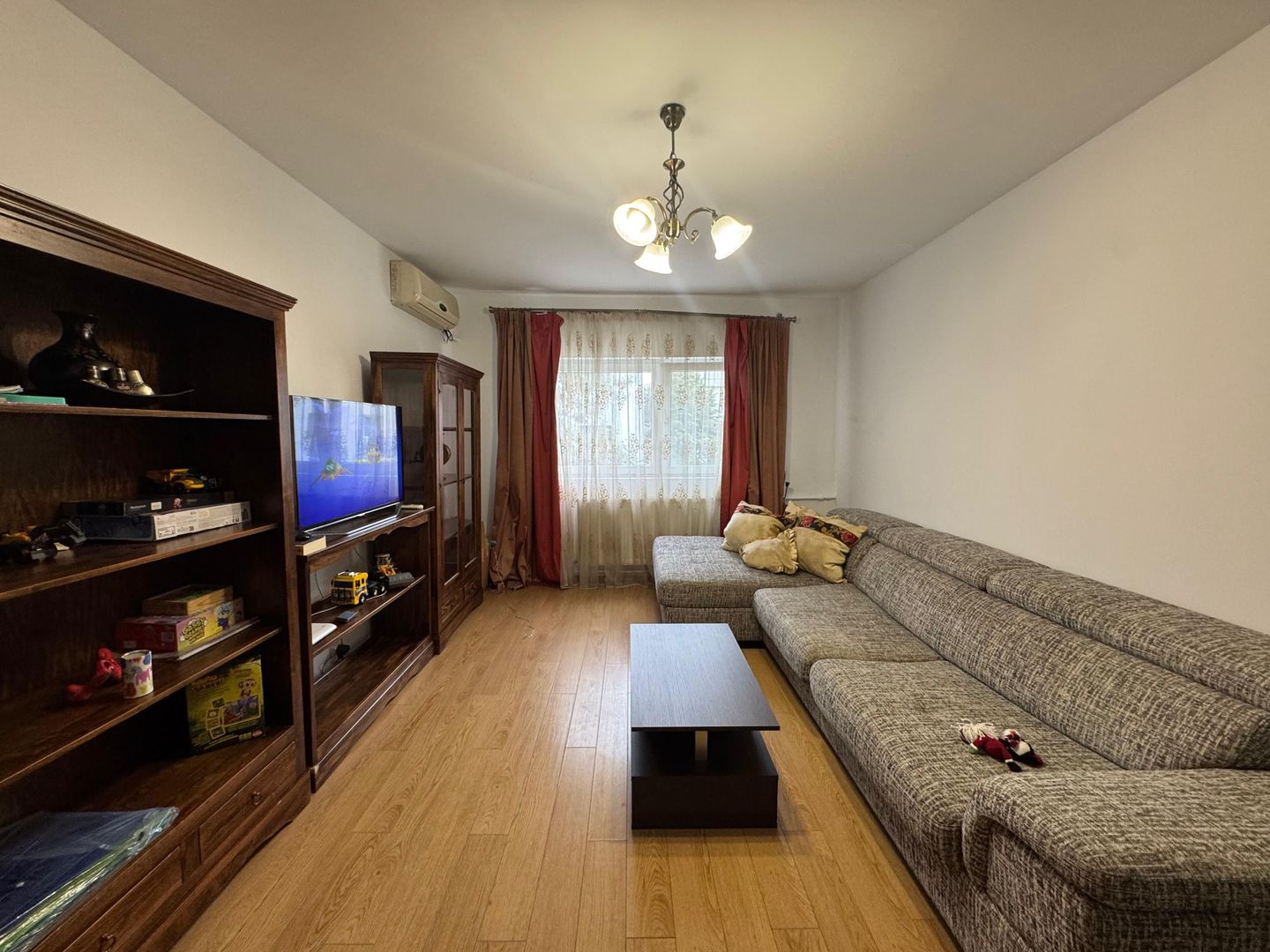 2 camere  || DECOMANDAT + LOC DE PARCARE ADP || AVIATIEI - Poză 1