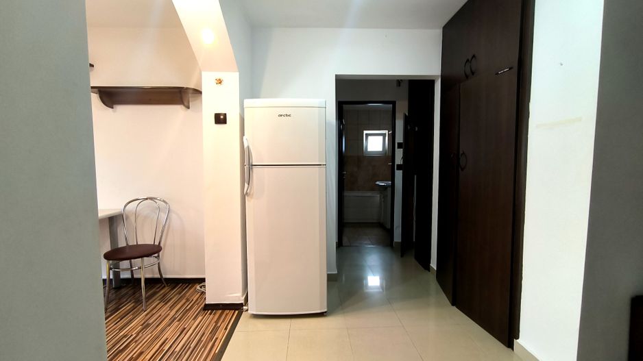 Apartament spatios 2 camere cu centrala, zona  Confectii - Poză 6