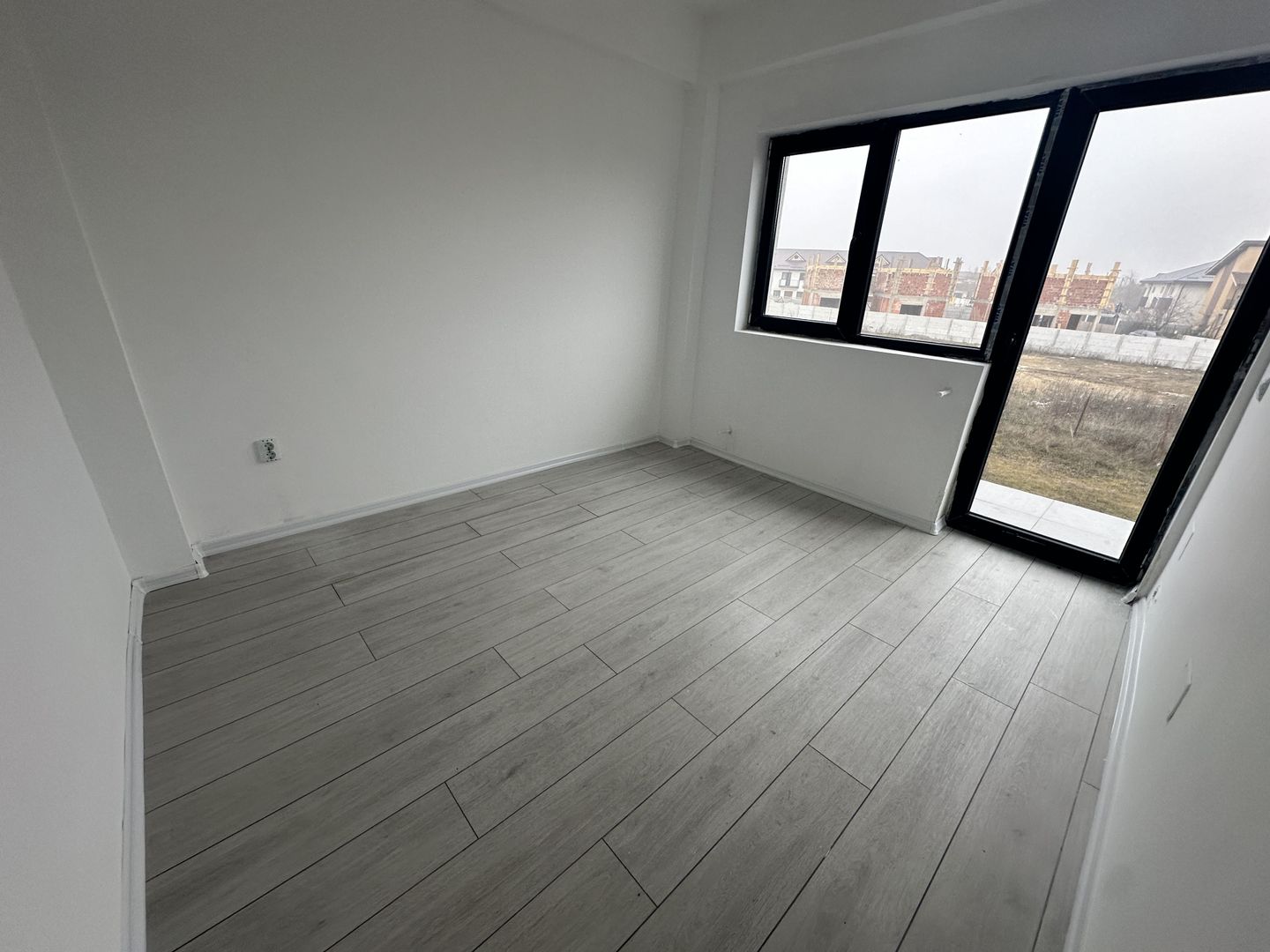 CASA INSIRUITA 5 CAMERE - BRAGADIRU, TOATE UTILITATILE, COMISION 0% - Poză 10