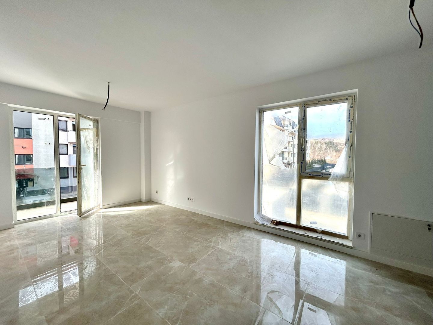 Apartament cu 3 camere de vânzare în Muzeul Apei, Floresti - Poză 1