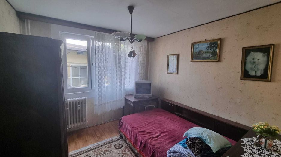 Apartament 4 camere, Bld. Brancoveanu, zona benzinaria Petrom. - Poză 3